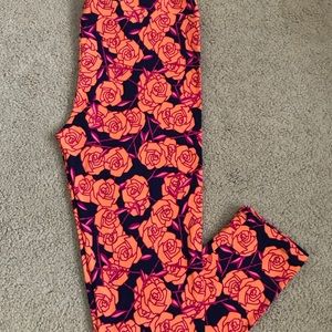 TC LuLaRoe Roses Leggings
